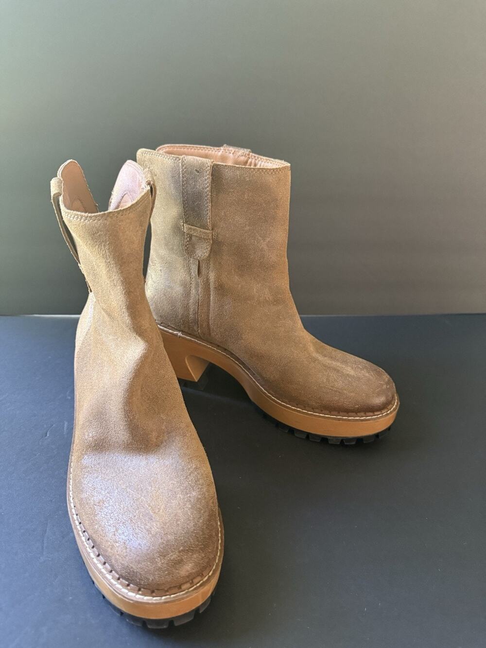 Lucky Brand Womens Rhoslyn Platform Lug Sole Boots Bark Suede Size 9 40 Brown